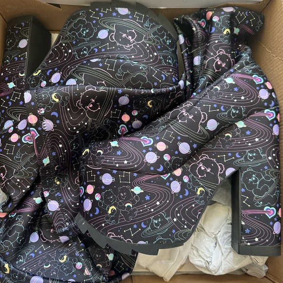 Dollskill YRU CARE BEARS platform boots - Picture 6 of 7